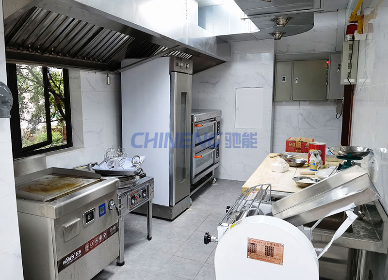 東城中建鐵投食堂面點間