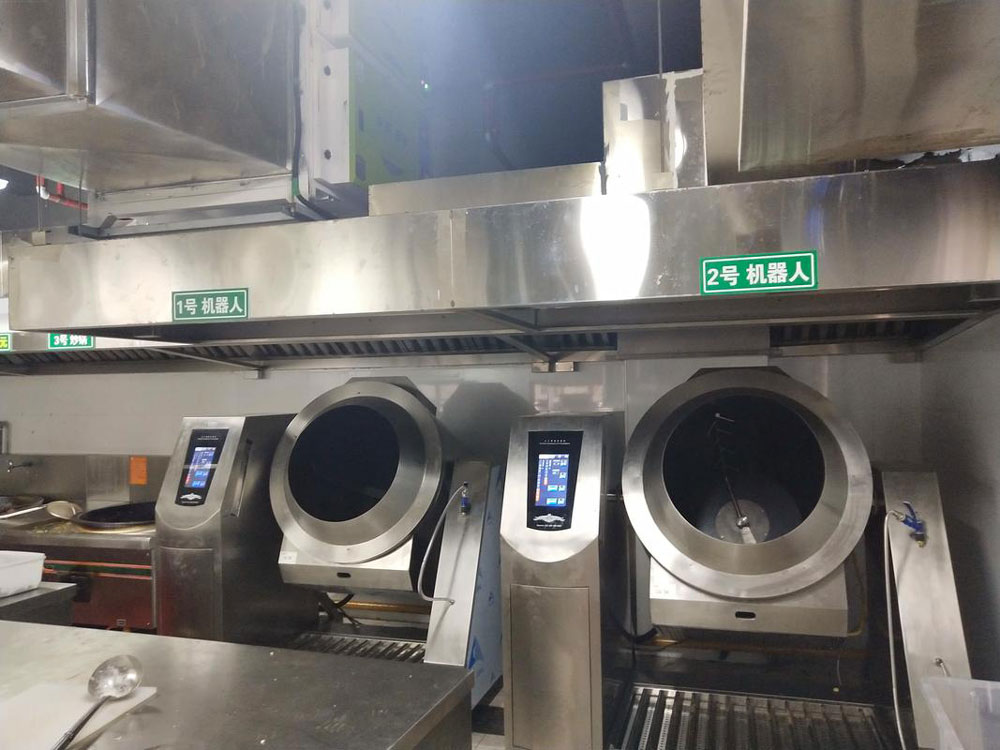 商用炒菜機好用嗎？為什么現(xiàn)在的餐飲業(yè)逐漸投入使用炒菜機